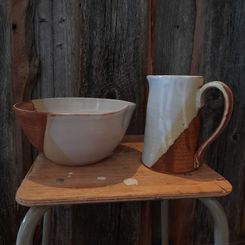 Skål och kanna i keramik